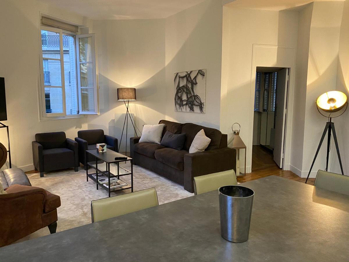 Appartement 3 Chambres Paris 7E Exterior photo