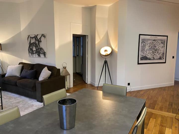 Appartement 3 Chambres Paris 7E Exterior photo